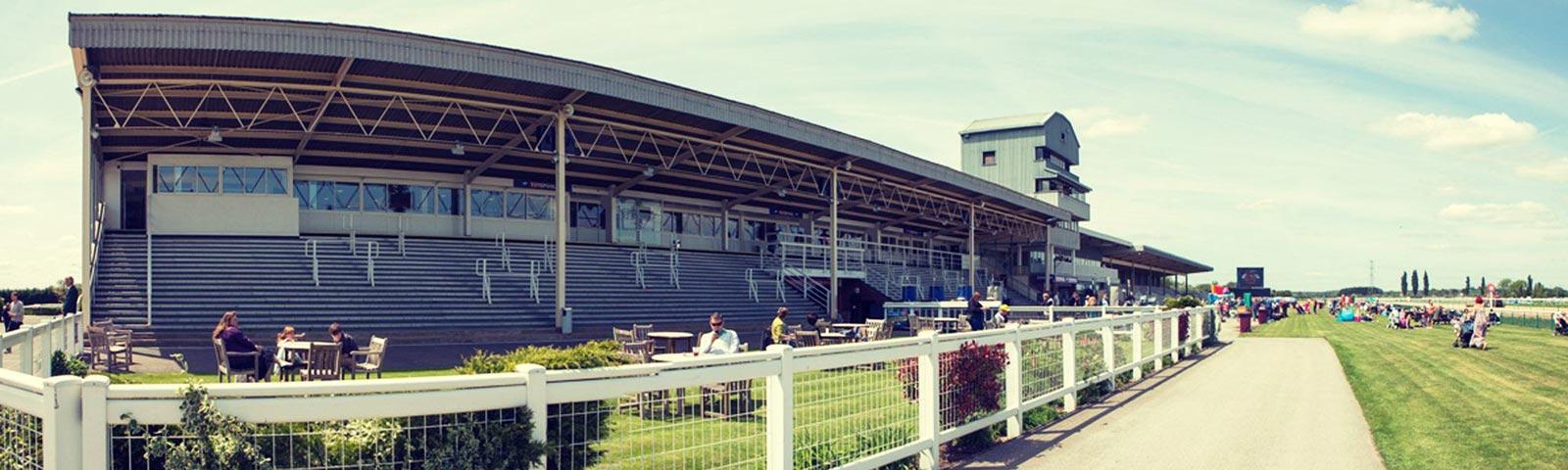 A sunny day at Southwell Racecourse
